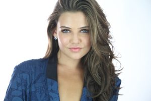 Danielle Campbell Height,Weight,Age,Family,Net Worth and Boyfriend