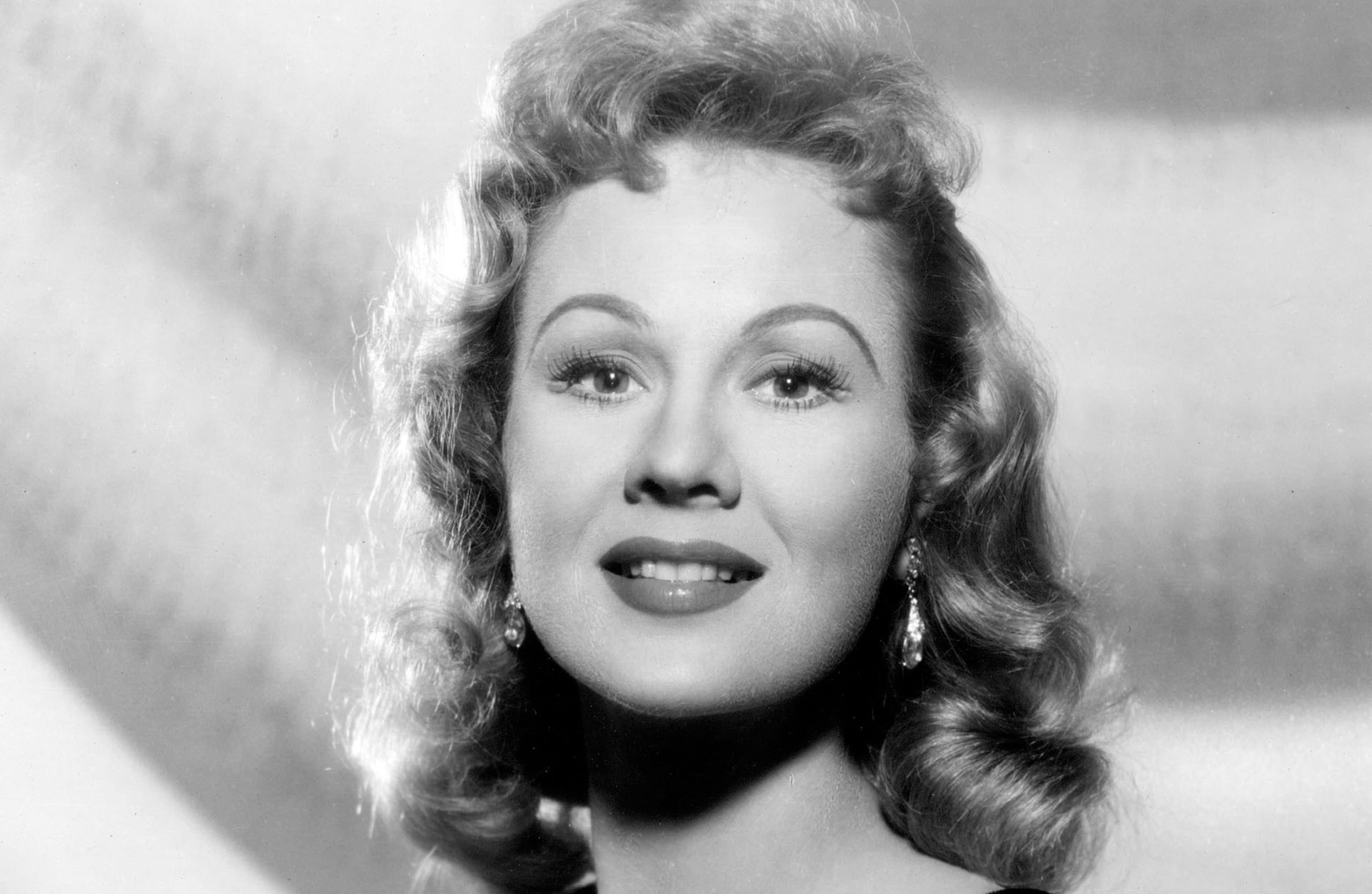 Virginia Mayo’s Height, Weight, Body Measurements, and Biography