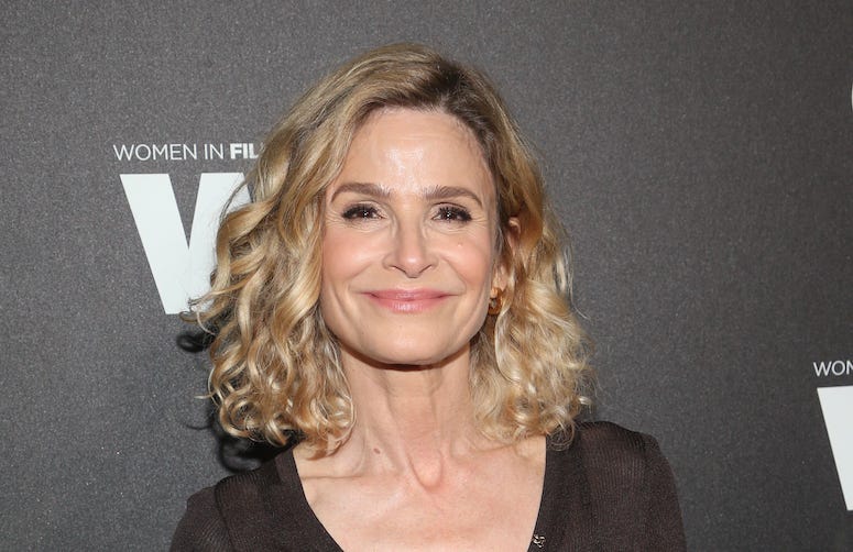 Kyra Sedgwick Height Weight Body Measurements