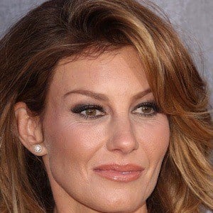 Faith Hill’s Height, Bra Size, and Body Measurements Revealed Alongside Net Worth