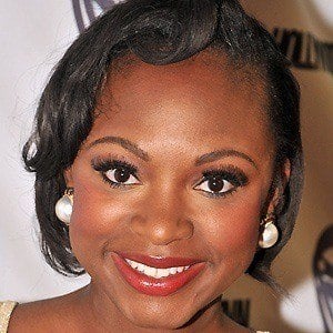 Naturi Naughton’s Height, Bra Size, and Body Measurements Contribute to Her Net Worth